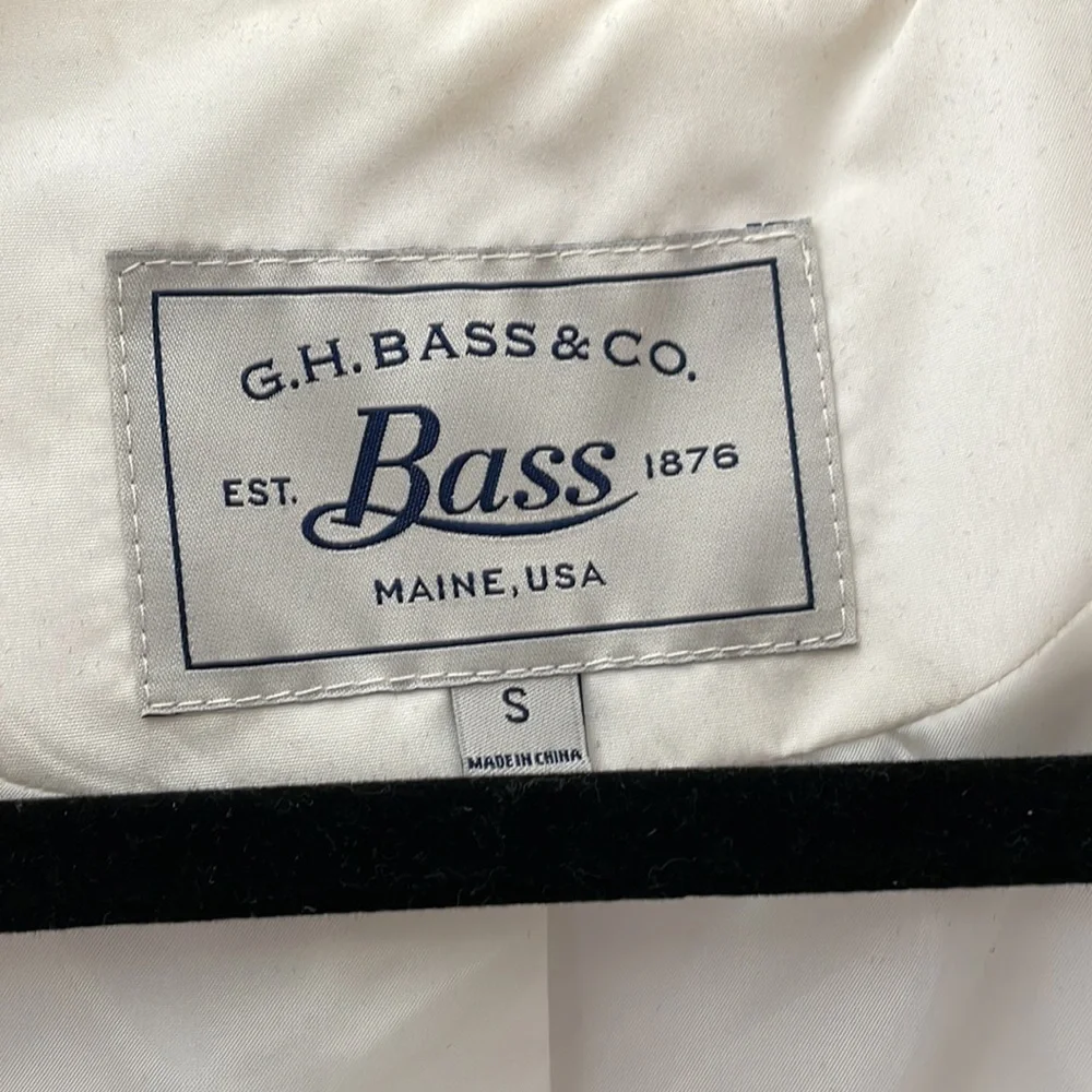Vest - Picture 3 of 5